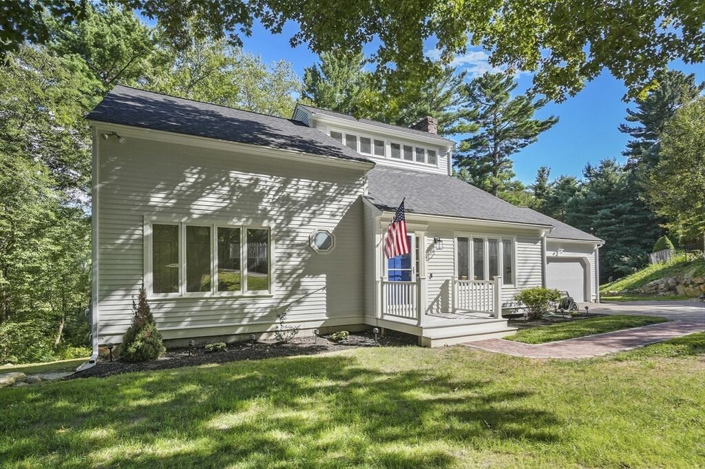 Property Photo:  6 Barrows Road  MA 01756 