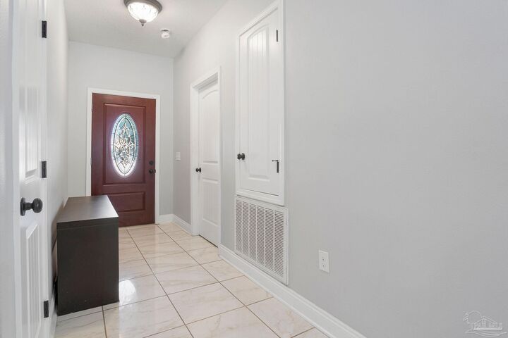 Property Photo:  7409 Rexford St  FL 32566 