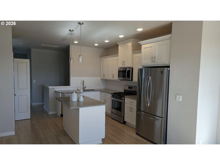 Property Photo:  7024 SE Frasier Ln  OR 97123 