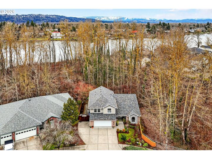 Property Photo:  3862 NE 203rd Ave  OR 97024 