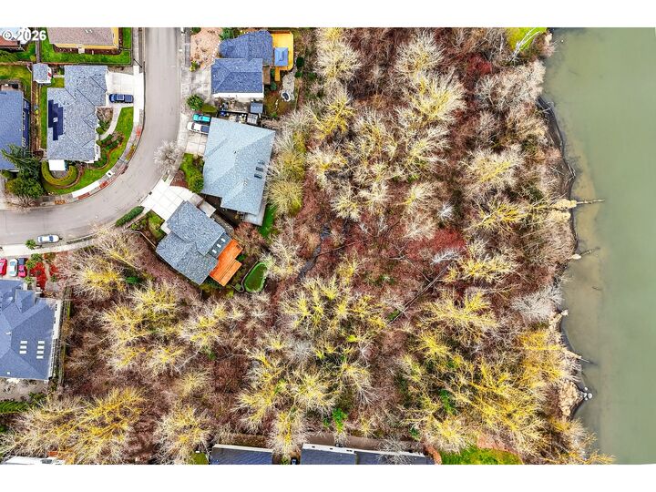 Property Photo:  3862 NE 203rd Ave  OR 97024 