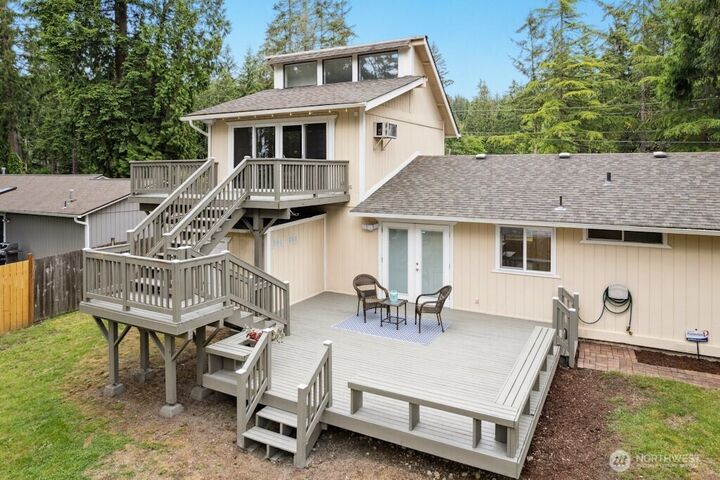 Property Photo: 1115 207th Place NE WA 98074