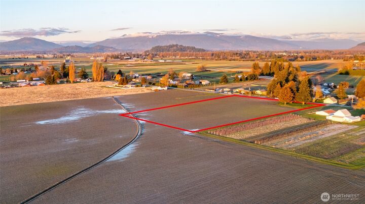 Property Photo:  13614  Avon Allen Road  WA 98273 