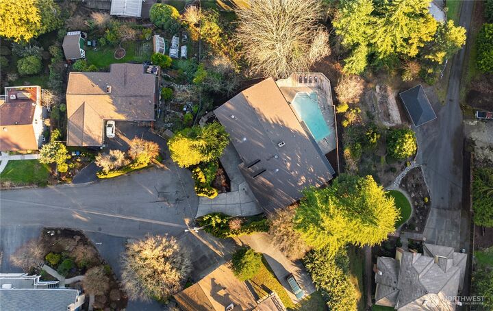 Property Photo: 18504 55th Avenue NE WA 98028