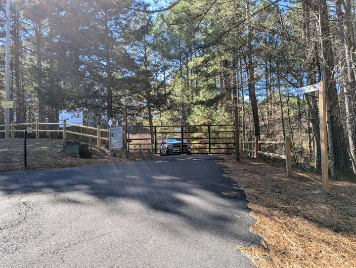 Property Photo:  106 Winding Trail  TN 37317 