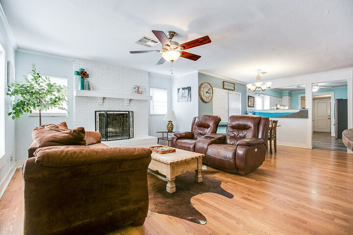 Property Photo:  1616 W Ave J  TX 76901 