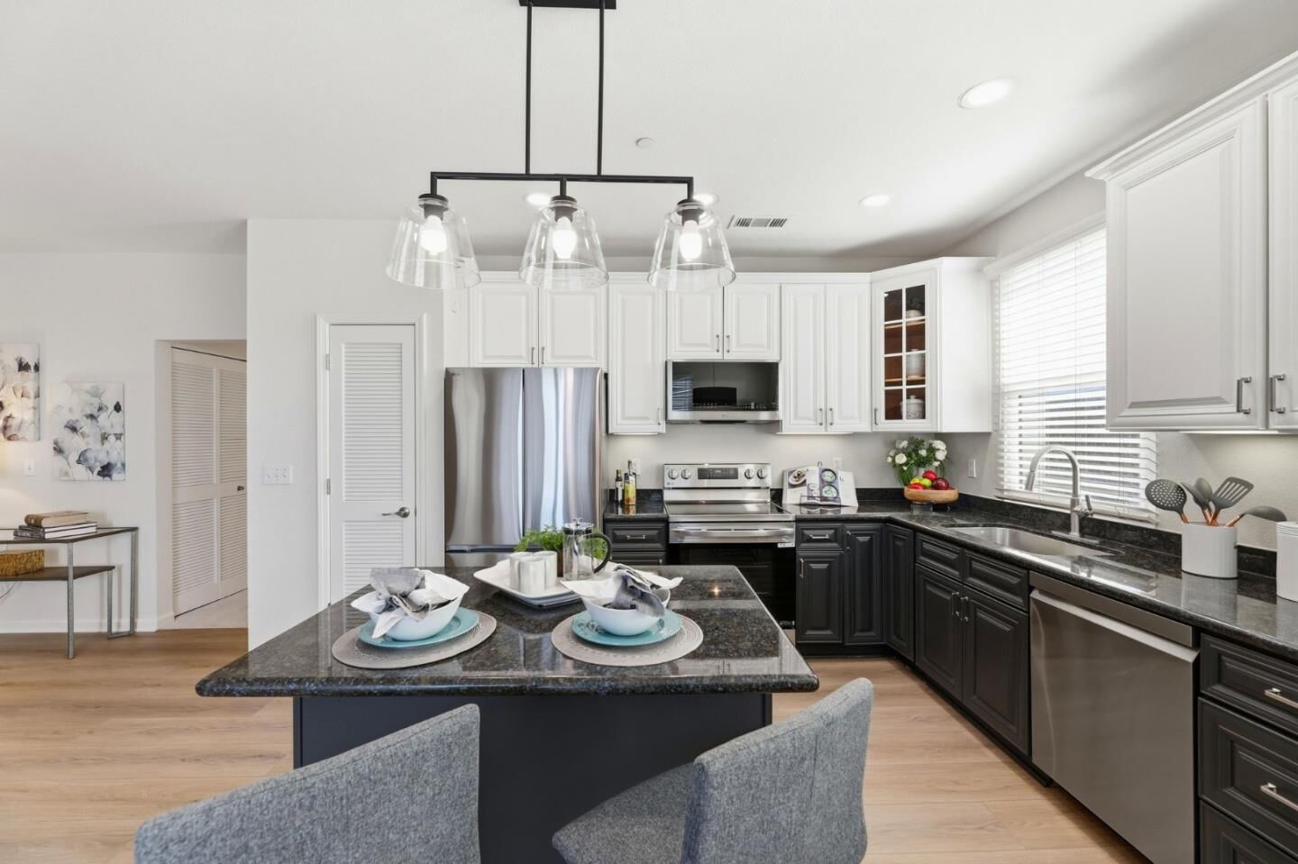 Property Photo:  1445 Fruitdale Avenue 313  CA 95128 