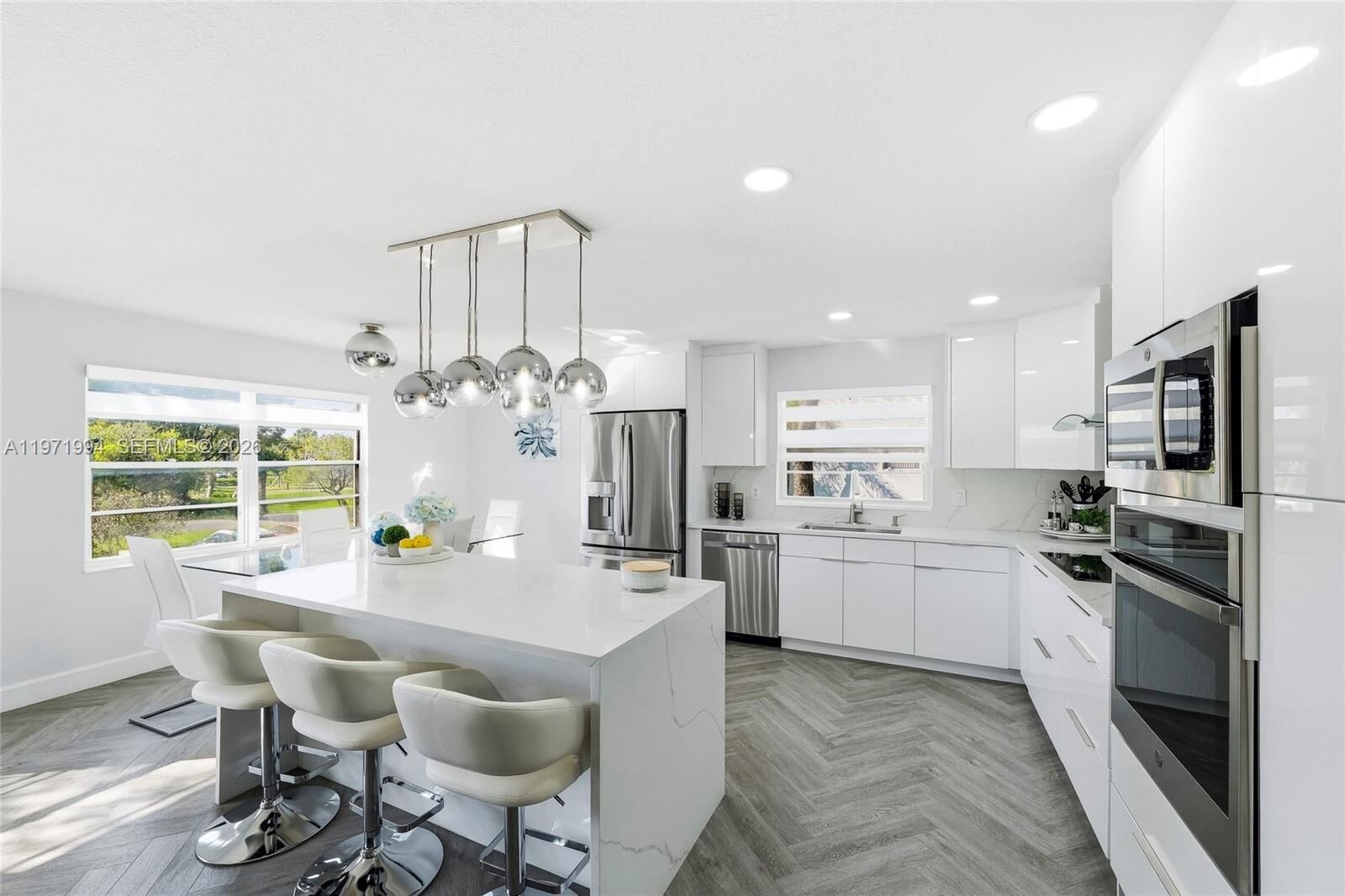 Property Photo: 1551 SW 135th Ter 201G FL 33027