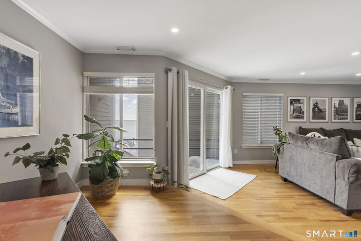 Property Photo: 38 Harbour Close 38 CT 06519