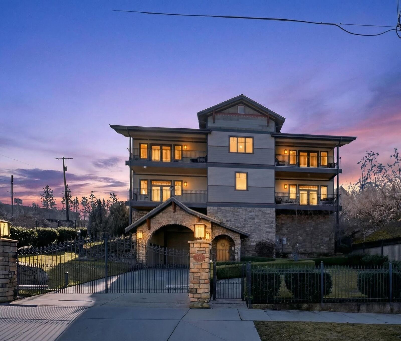 Property Photo:  1405 W Water Ave 202  WA 99201 