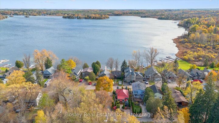 Property Photo: 32 Holly Trail N/A ON N3C 2V4