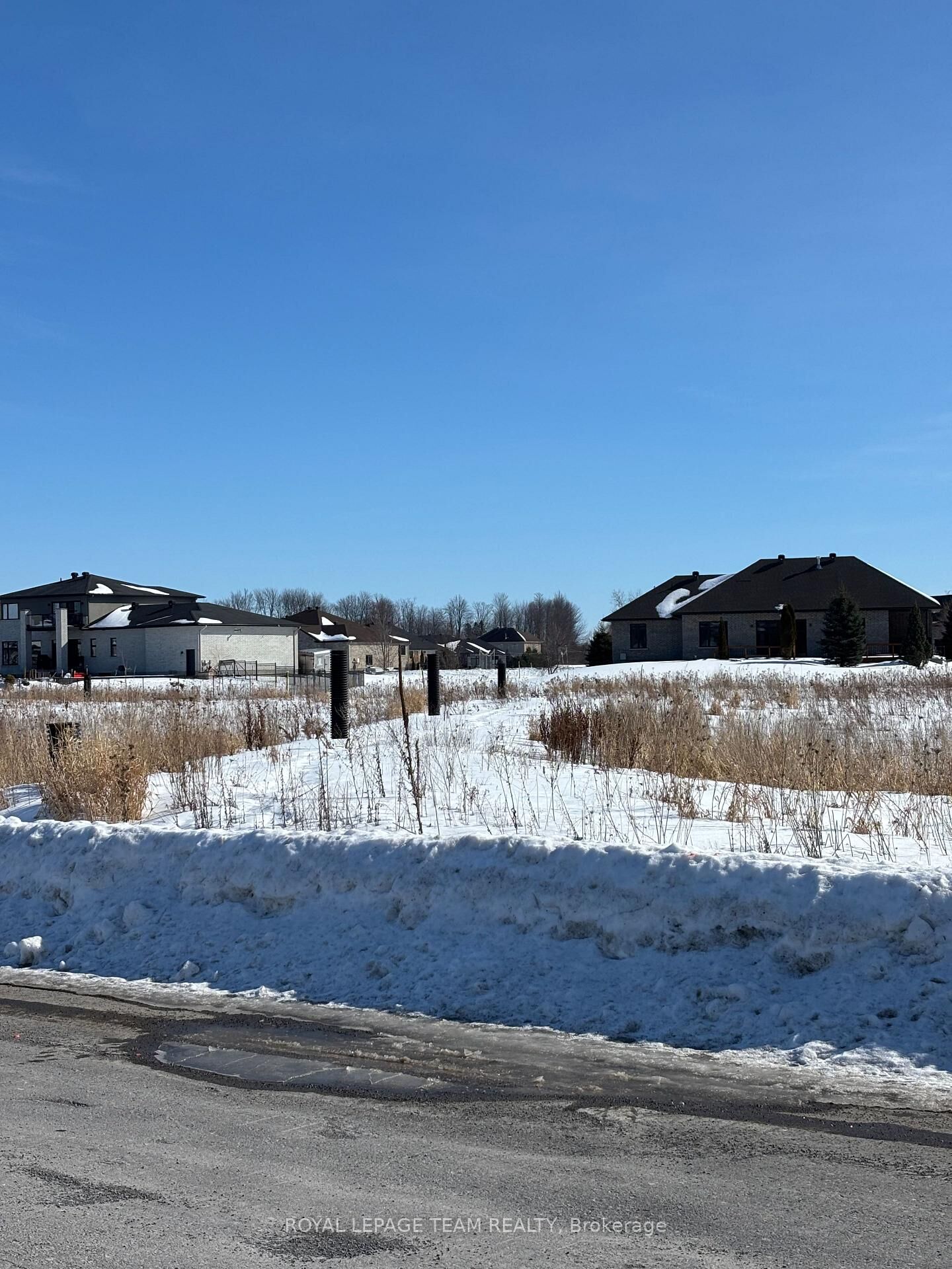 Property Photo:  6785 Still Meadow Way E  ON K4P 0G7 
