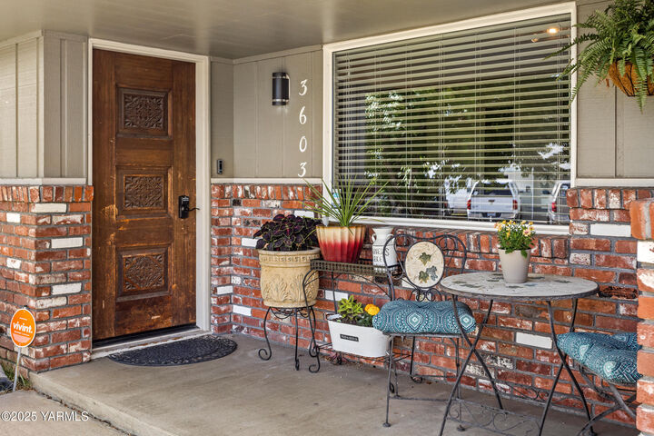 Property Photo:  3603 Carol Ave  WA 98902 