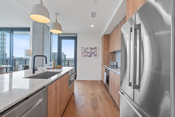 Property Photo:  84 East Avenue 1801  TX 78701 