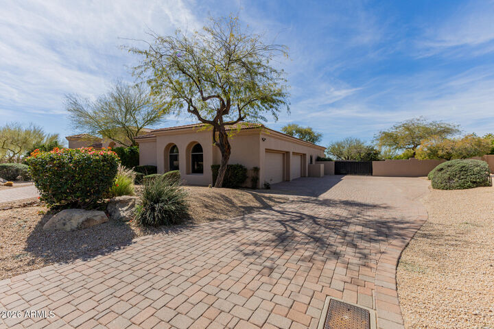 Property Photo: 6288 E Red Bird Circle AZ 85266