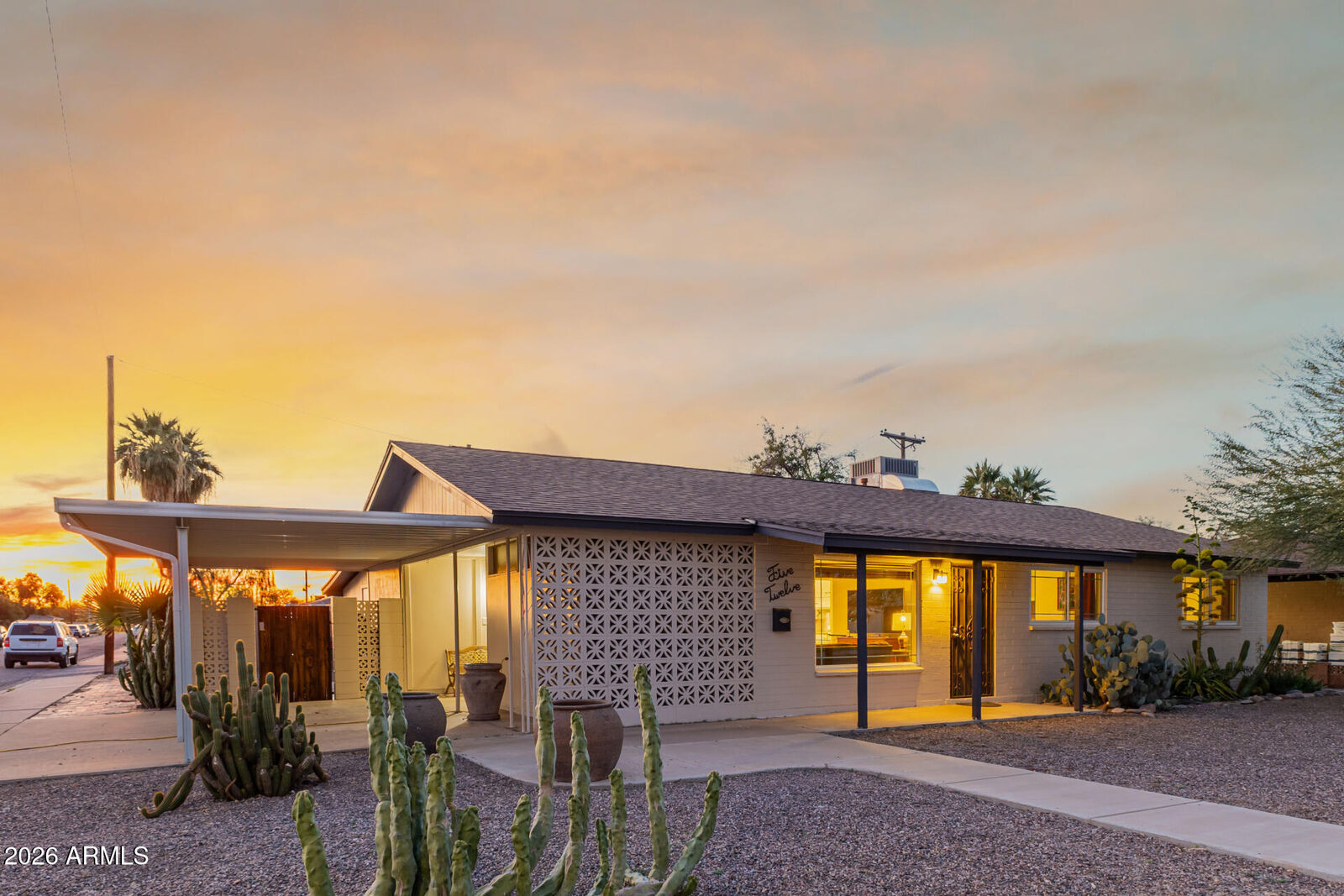 Property Photo: 512 S Margo Drive AZ 85281