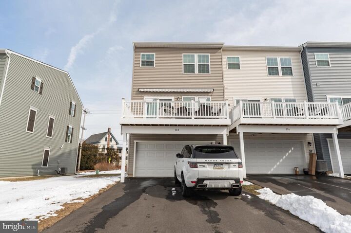 Property Photo:  118 Bishop Way  PA 18917 