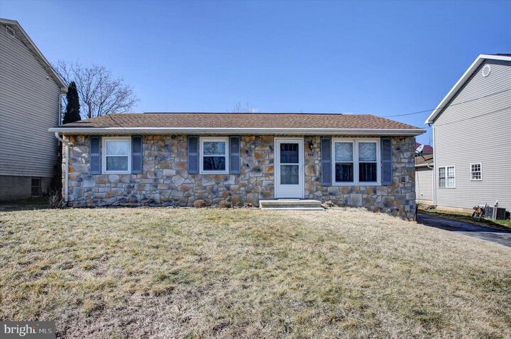 Property Photo:  340 Ridge Avenue  PA 17268 