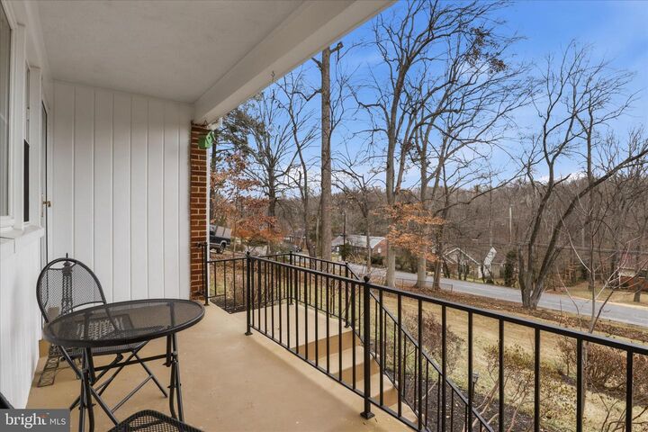 Property Photo:  5124 Chowan Avenue  VA 22312 