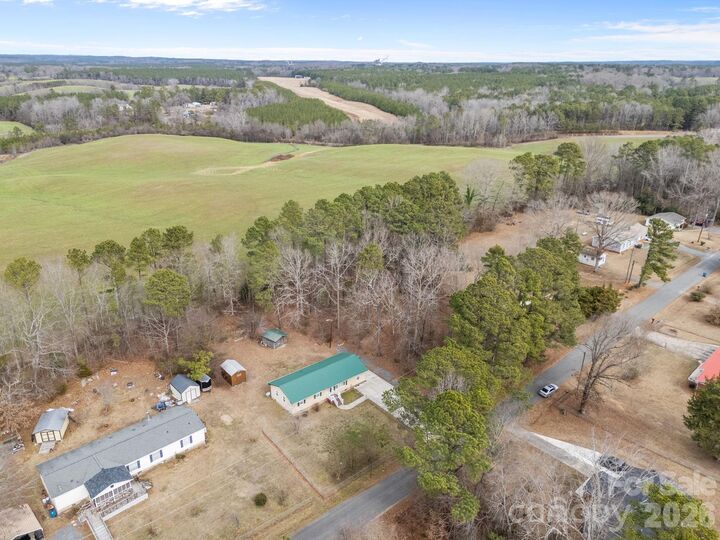 Property Photo: 289 Washington Park Road NC 27306