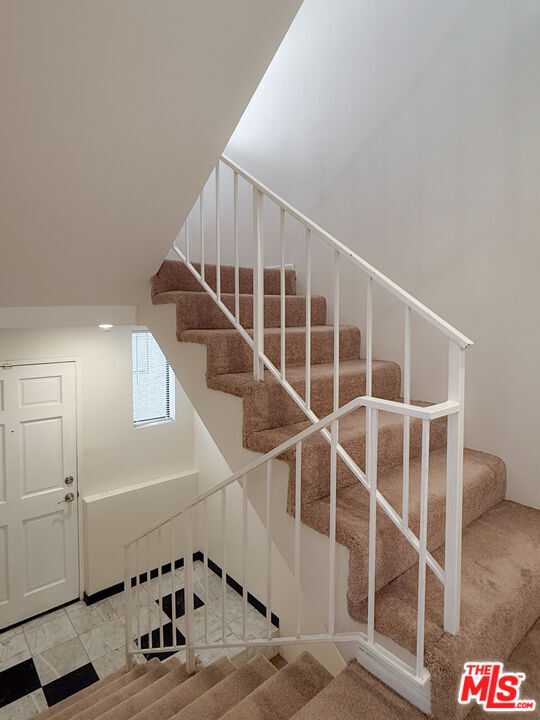 Property Photo: 11643 Chandler Blvd CA 91601