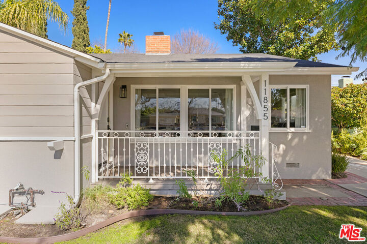 Property Photo:  11855 Tiara St  CA 91607 