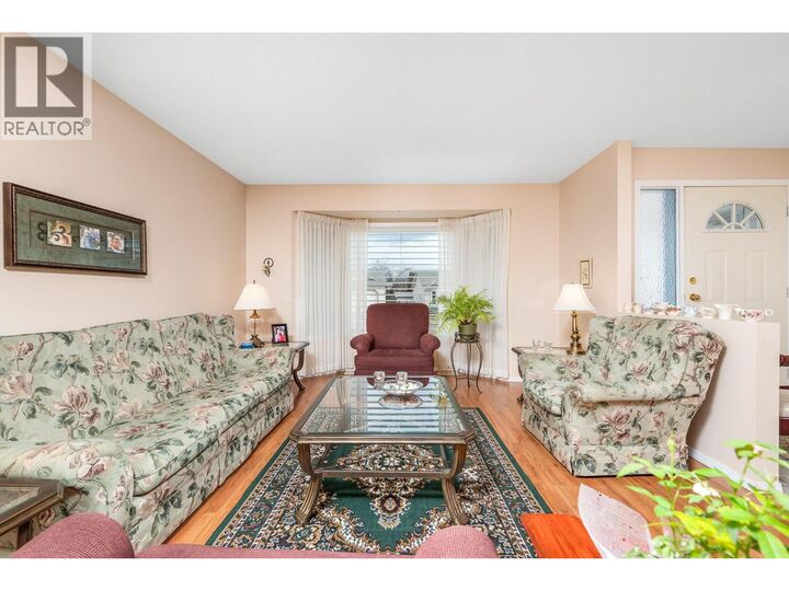 Property Photo:  833 8 Avenue  BC V1H 1Z1 
