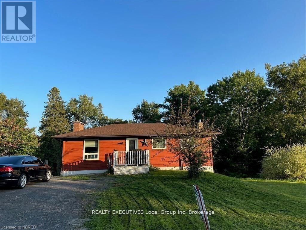 Property Photo: 1372 Village Road ON P0H 1B0