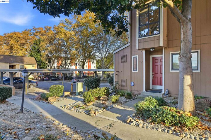 Property Photo:  8985 Alcosta Blvd 162  CA 94583 