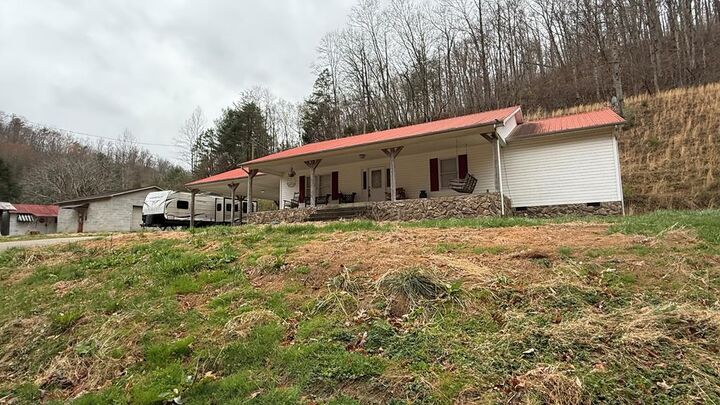 Property Photo:  998 Little Lick Fork  KY 41216 