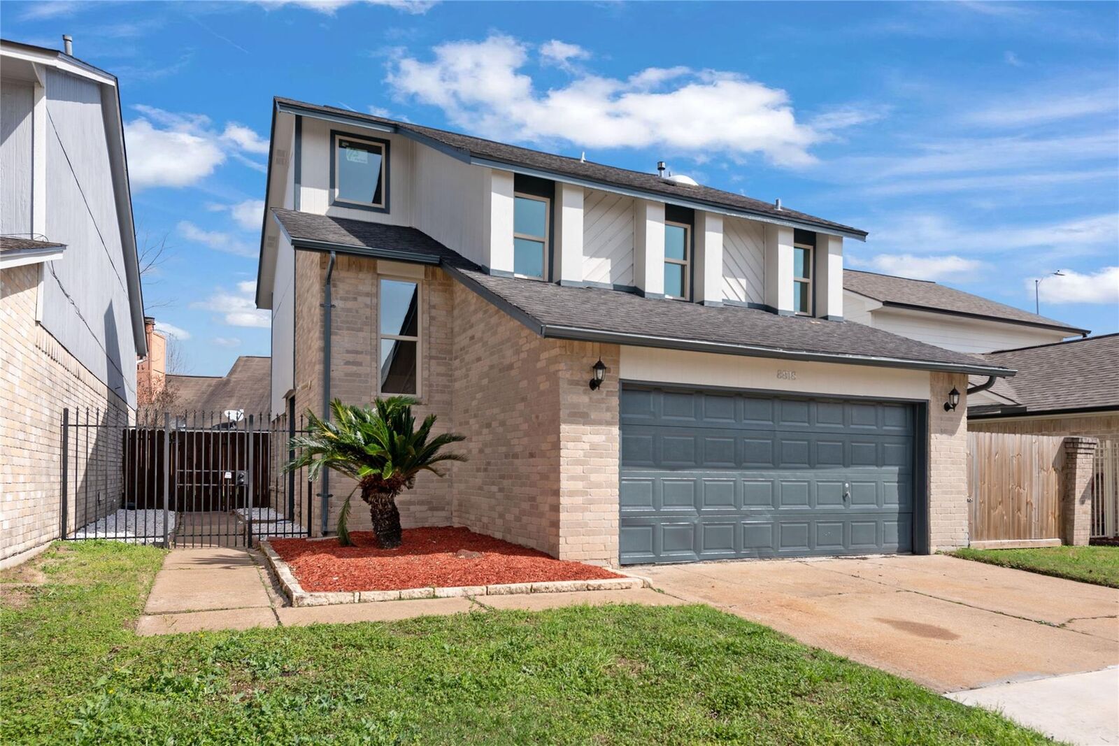 Property Photo: 8818 Vinkins Road TX 77071