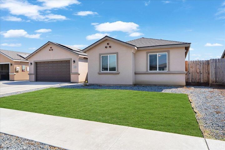 Property Photo: 2439 Madeline Drive CA 93230
