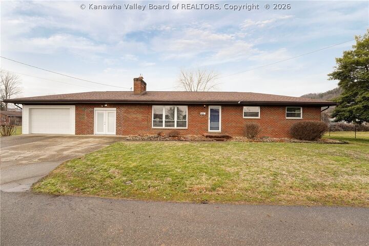 Property Photo: 4 Erwin Drive WV 25143