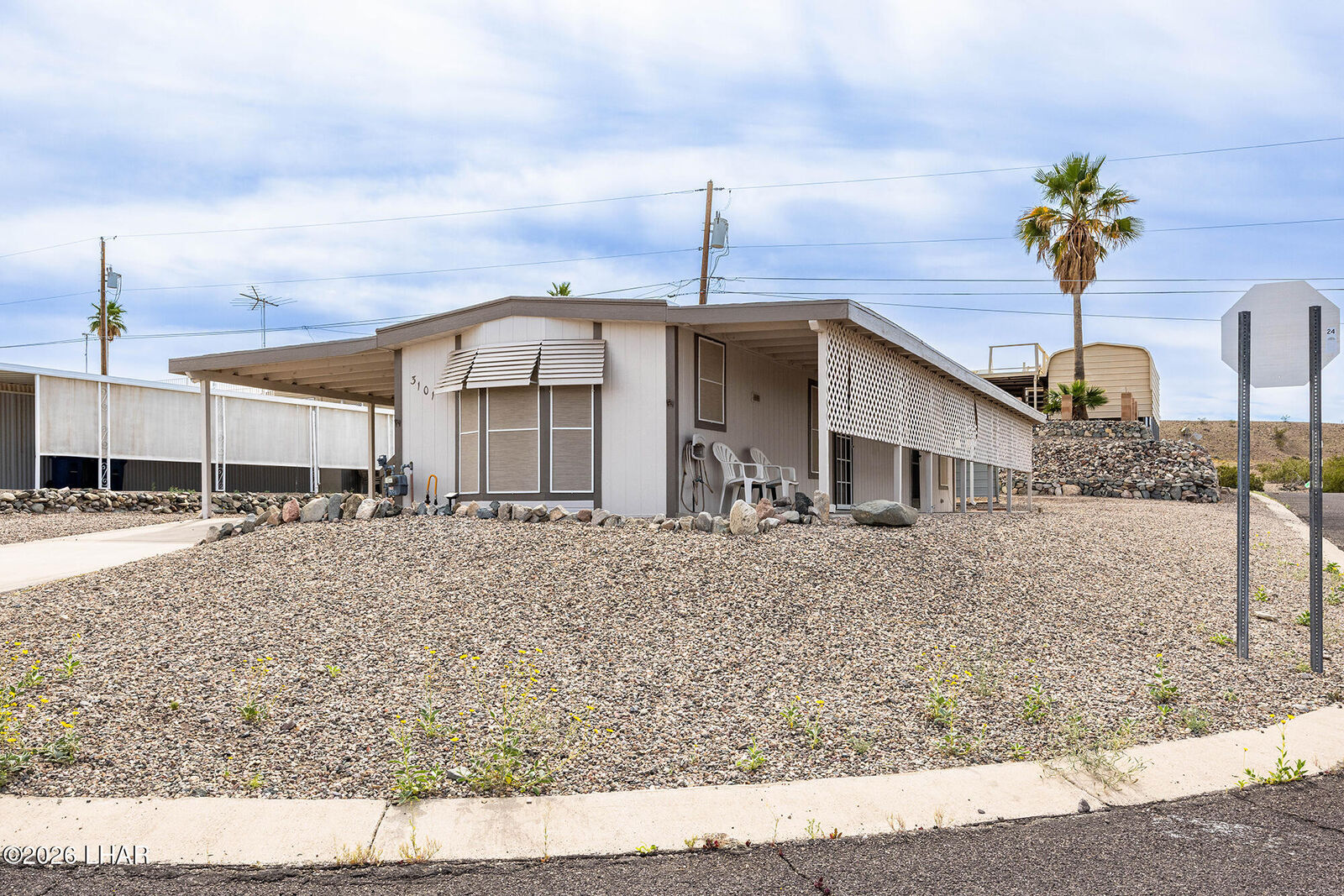 Property Photo:  3101 Lake Dr  AZ 86404 