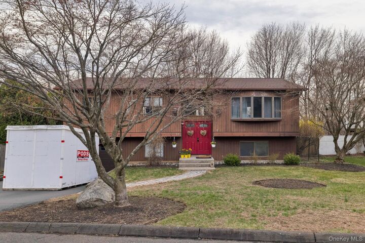 Property Photo:  10 Skinner Court  NY 10986 