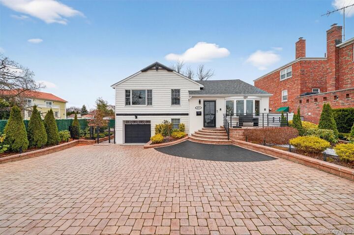 Property Photo:  3377 Agar Place  NY 10465 