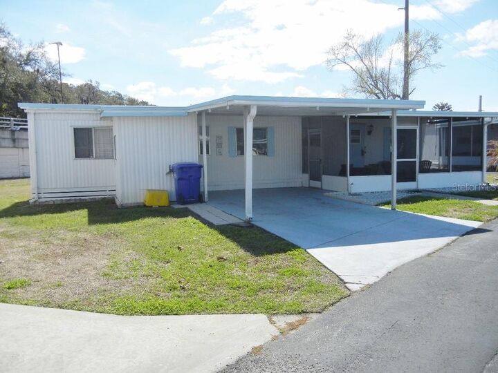 Property Photo:  205 Rue De Pont  FL 32778 