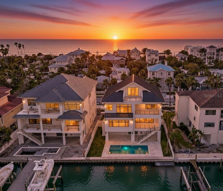 Property Photo:  3105 Pass A Grille Way  FL 33706 