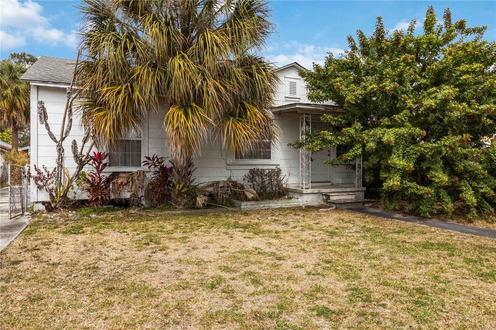 Property Photo: 2014 Hemlock Street FL 33605
