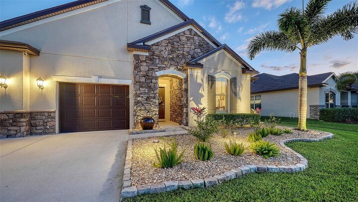 Property Photo: 13071 Utopia Loop FL 34211