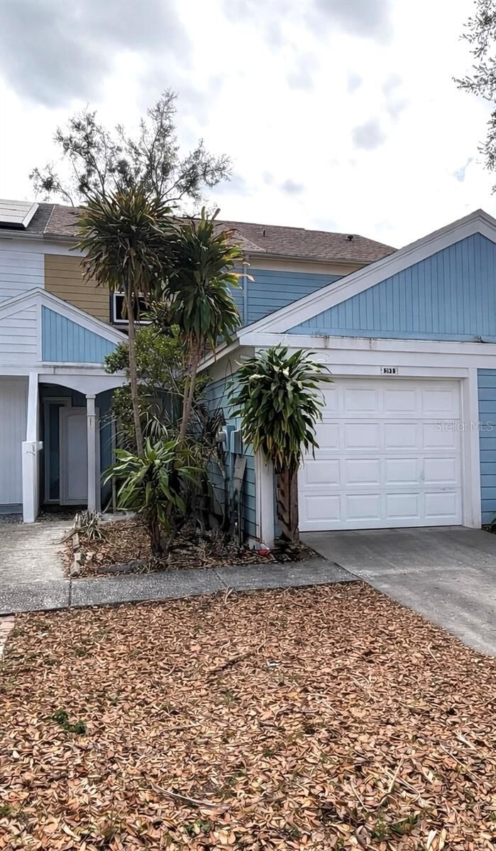 Property Photo:  6138 Oak Cluster Circle  FL 33634 