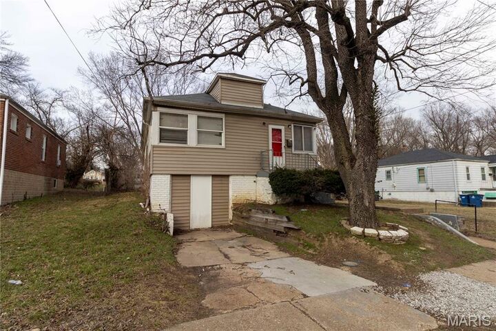 Property Photo: 7129 Garesche Avenue MO 63136
