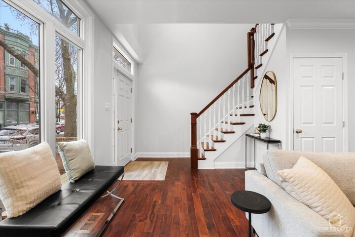 Property Photo:  1627 N Dayton Street  IL 60614 