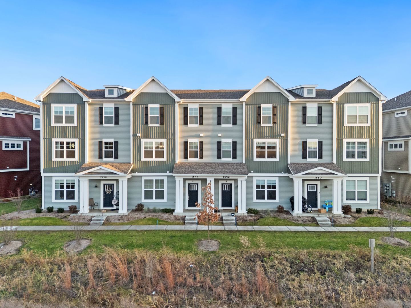 Property Photo: 1544 Syracuse Drive IL 60030