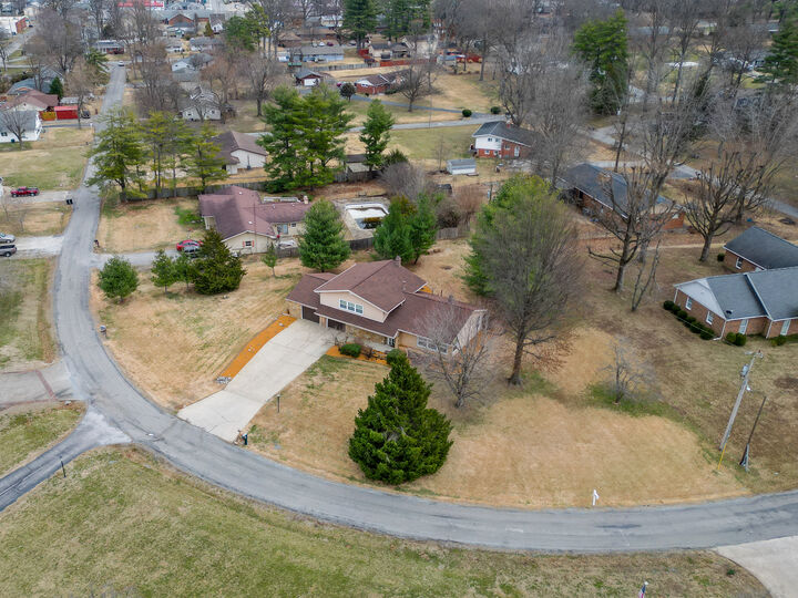 Property Photo:  212 Kane Drive  IL 62948 