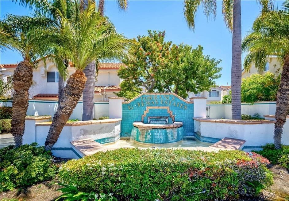 Property Photo:  22330 Meyler Street 3  CA 90502 