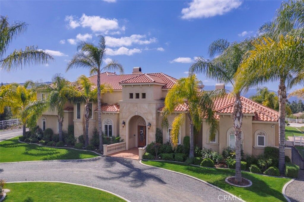 Property Photo:  38750 Celita  CA 92592 