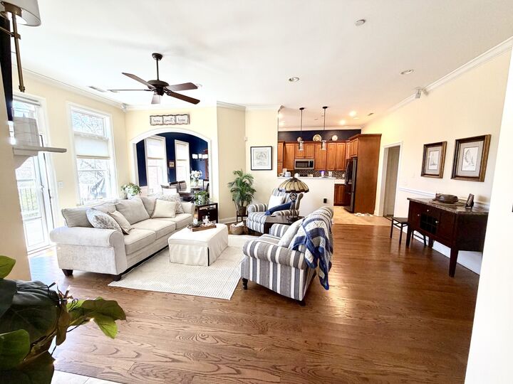 Property Photo:  812 Cedarstone Way  TN 37214 