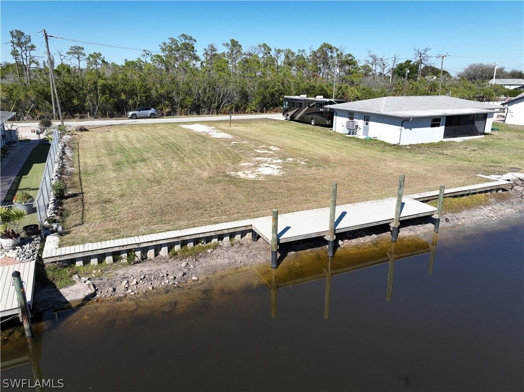 Property Photo: 6309 Park Road FL 33908