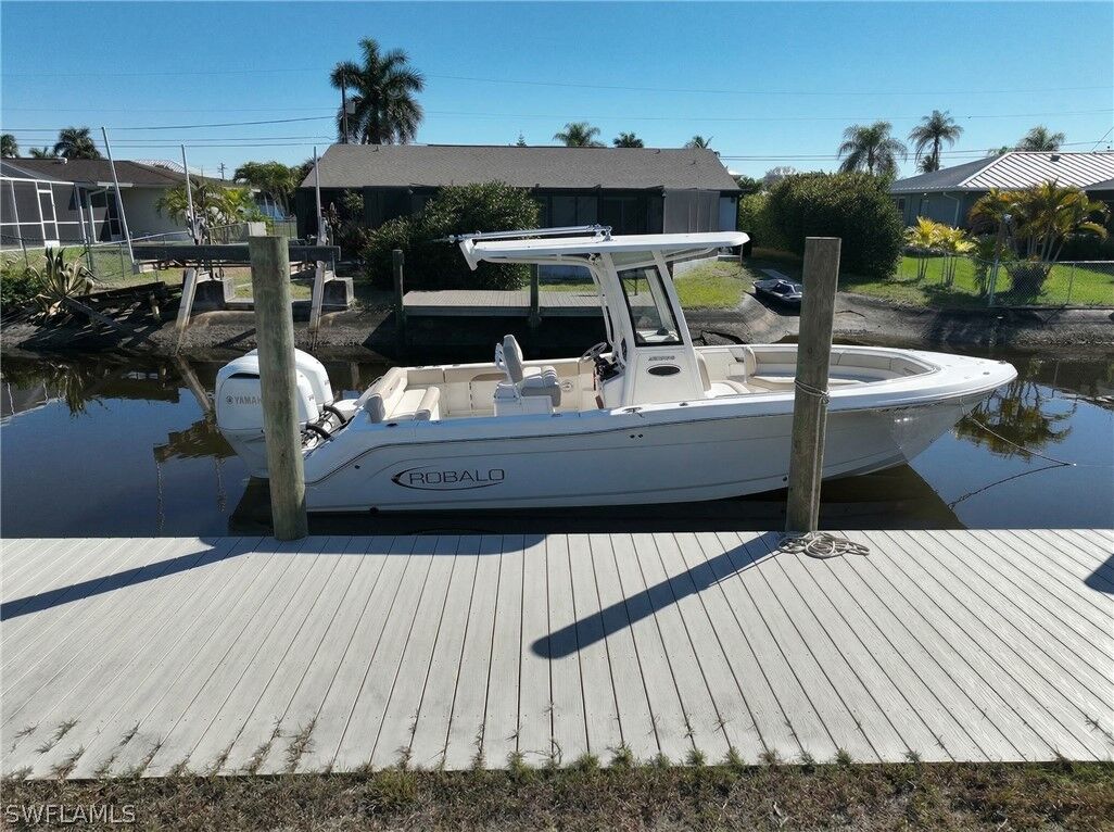 Property Photo:  6309 Park Road  FL 33908 